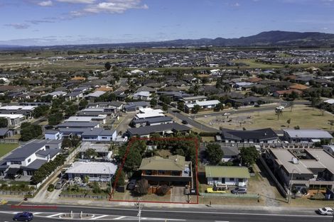 Photo of property in 1238 Papamoa Beach Road, Papamoa Beach, Papamoa, 3118