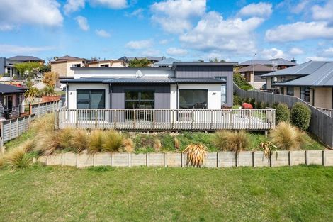 Photo of property in 33 Grandvista Drive, Green Island, Dunedin, 9018