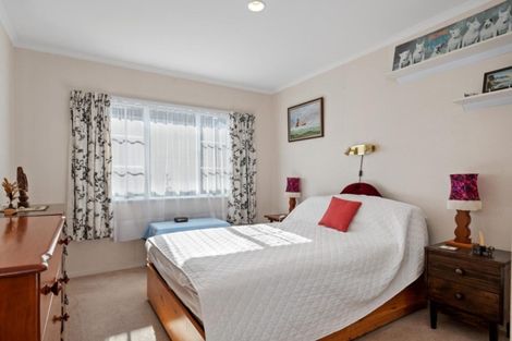 Photo of property in 12 Azalea Dell, Mount Maunganui, 3116