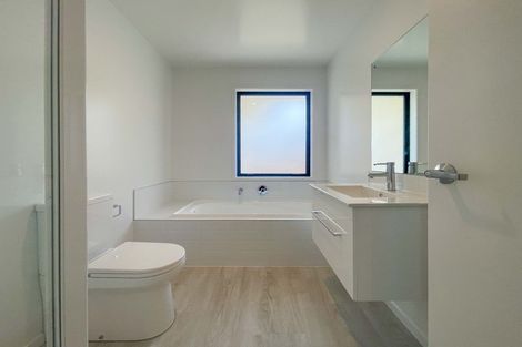 Photo of property in 16 Wexford Crescent, Halswell, Christchurch, 8025