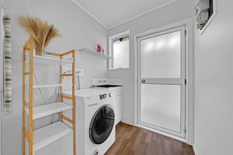 Photo of property in 2/10 Norrie Smith Avenue, Flat Bush, Auckland, 2023