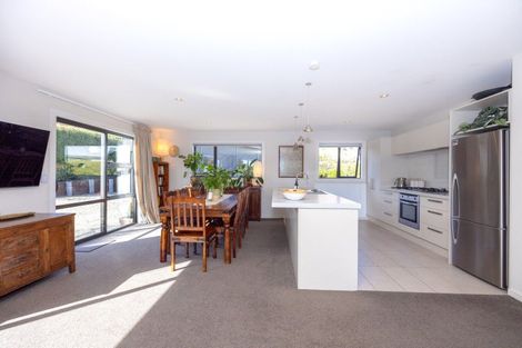 Photo of property in 16 Islington Place, Wanaka, 9305