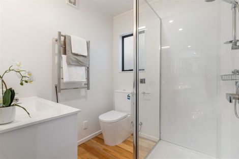 Photo of property in 3/22 Arcadia Crescent, Bayview, Auckland, 0629