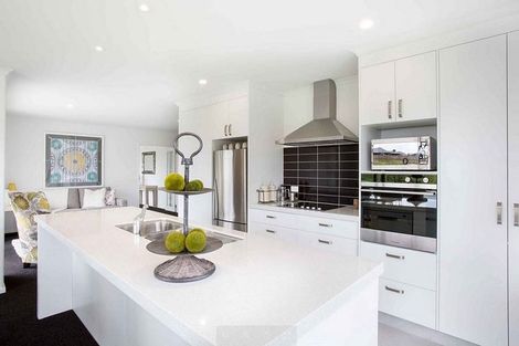 Photo of property in 24 Flounder Drive, Omokoroa, 3114