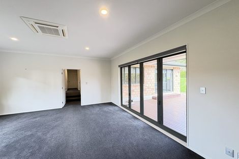 Photo of property in 30 Foster Road, Kumeu, 0891
