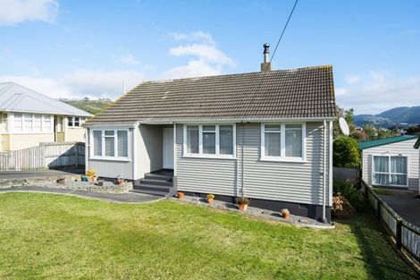 Photo of property in 42 Mckillop Street, Ranui, Porirua, 5024