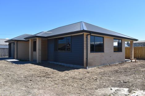 Photo of property in 3 Hereford Drive, Carterton, 5713