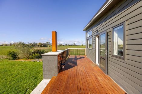 Photo of property in 39 Great North Road, Waipawa, 4210