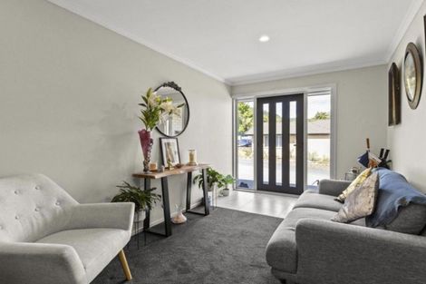 Photo of property in 118 Milton Terrace, Picton, 7220