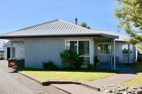 Photo of property in 13 Willow Grove, Tairua, 3508