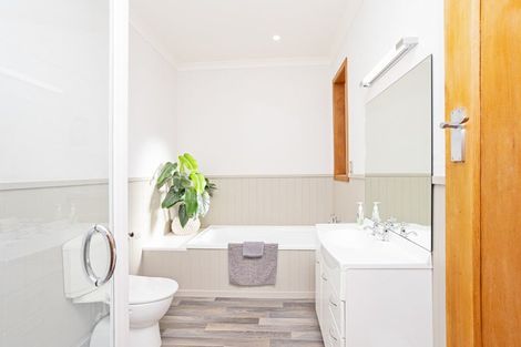 Photo of property in 12 Park Street, Gladstone, Invercargill, 9810