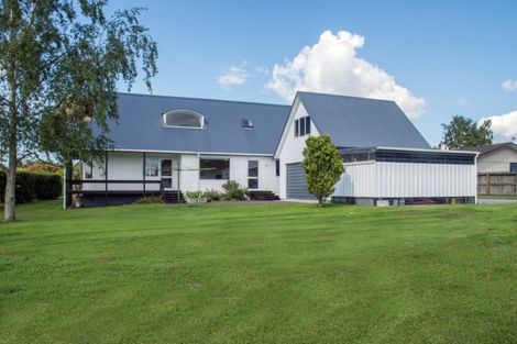 Photo of property in 14 Robinson Avenue, Holdens Bay, Rotorua, 3010