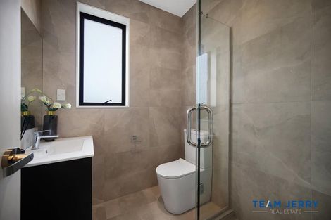 Photo of property in 1 Korowhiti Road, Clarks Beach, 2122