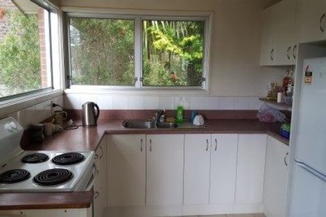 Photo of property in 94 Ayton Drive, Totara Vale, Auckland, 0629