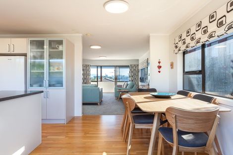 Photo of property in 22a Tay Street, Mount Maunganui, 3116