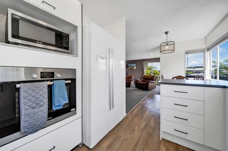 Photo of property in 11 Crownhill Street, Spotswood, New Plymouth, 4310