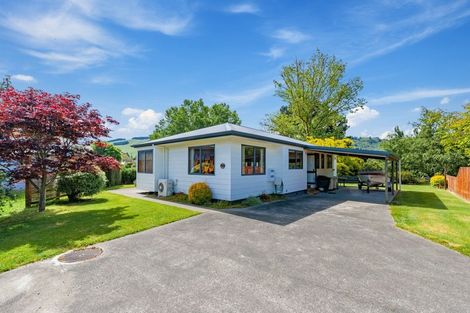 Photo of property in 1 Lakemere Way, Kinloch, Taupo, 3377