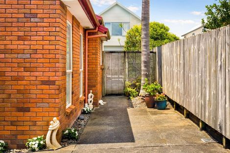 Photo of property in 20 Arlose Place, Westgate, Auckland, 0614