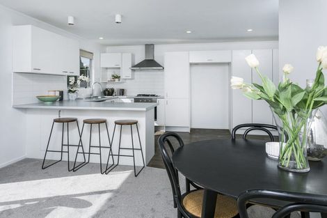 Photo of property in 51 Manuka Road, Bayview, Auckland, 0629