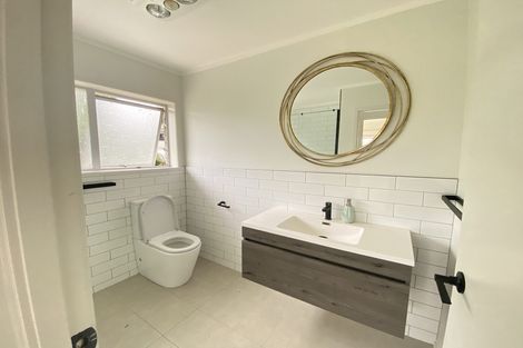 Photo of property in 1/36 Sandiacre Way, Browns Bay, Auckland, 0630