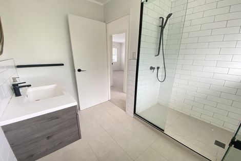 Photo of property in 1/36 Sandiacre Way, Browns Bay, Auckland, 0630