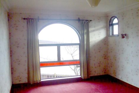 Photo of property in 8 Brigid Place, Mount Pleasant, Christchurch, 8081