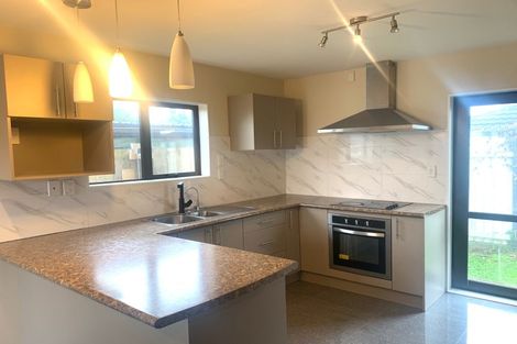 Photo of property in 26 Nile Road, Kelston, Auckland, 0602