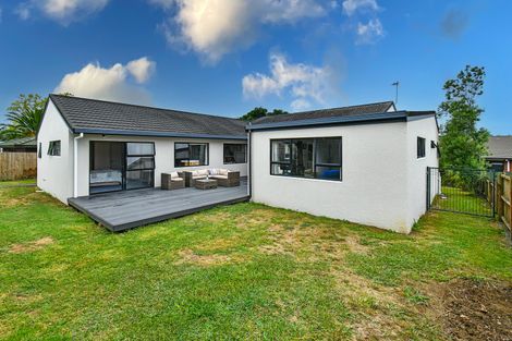 Photo of property in 29 Len Garlick Place, Pahurehure, Papakura, 2113