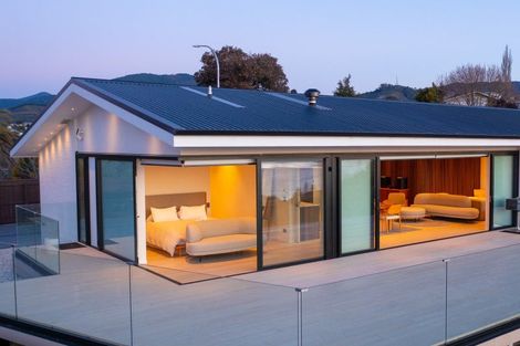 Photo of property in 82 Princes Drive, Britannia Heights, Nelson, 7010