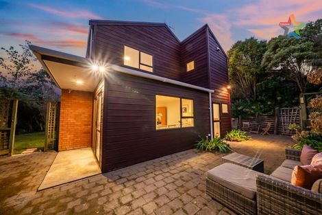 Photo of property in 14 Shackle Lane, Whitby, Porirua, 5024