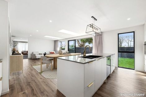 Photo of property in 74 Turuturu Road, Hawera, 4674