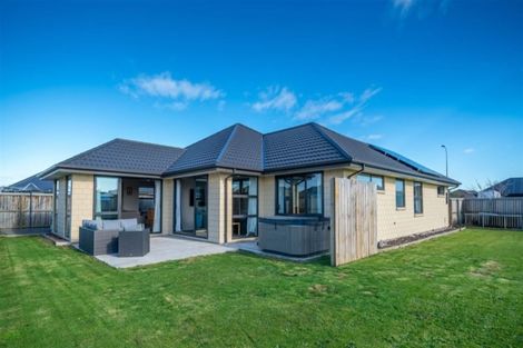 Photo of property in 32 Navy Loop, Rolleston, 7614