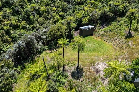 Photo of property in 1092 Driving Creek Road, Coromandel, 3583