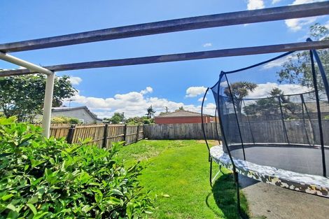 Photo of property in 7 Fovant Street, Russley, Christchurch, 8042