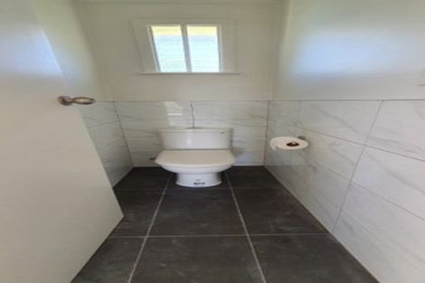 Photo of property in 82 Dundale Avenue, Blockhouse Bay, Auckland, 0600