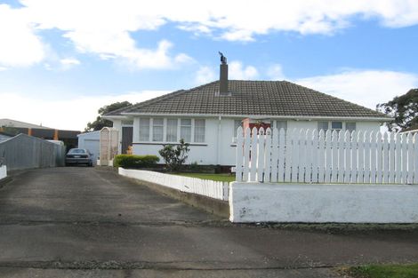 Photo of property in 73 Clyde Crescent, Roslyn, Palmerston North, 4414