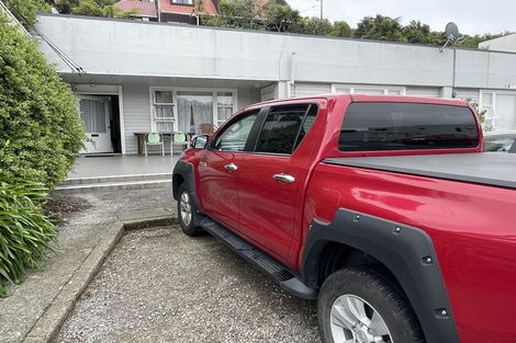 Photo of property in 1/124 Campbell Street, Karori, Wellington, 6012