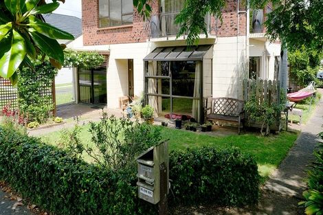 Photo of property in 11b Atkin Avenue, Mission Bay, Auckland, 1071