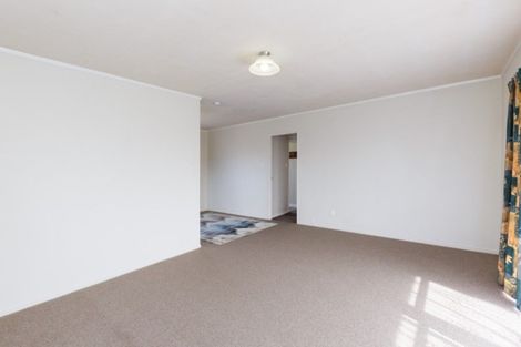 Photo of property in 36 Kowhai Street, Tokomaru, Palmerston North, 4474