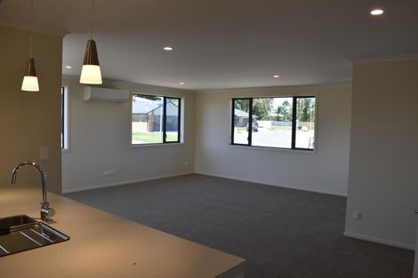 Photo of property in 3 Hereford Drive, Carterton, 5713