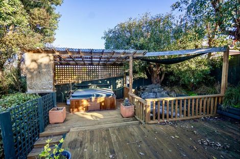 Photo of property in 32 Edna Street, Ocean View, Dunedin, 9035