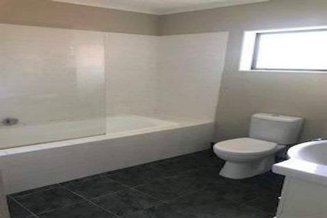 Photo of property in 72 Garelja Road, Henderson, Auckland, 0612