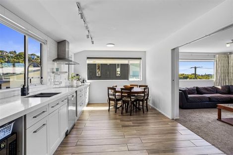 Photo of property in 1/68 Mccormacks Bay Road, Mount Pleasant, Christchurch, 8081