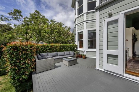 Photo of property in 54 Hobson Street, Thorndon, Wellington, 6011