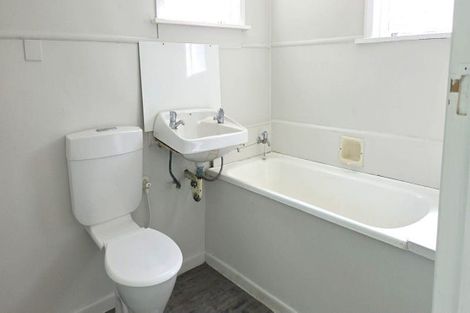 Photo of property in 45 Avenue Road, Foxton, 4814