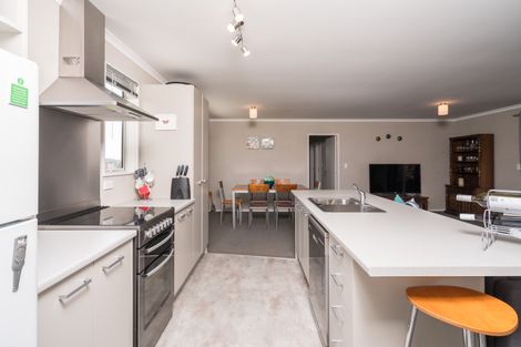 Photo of property in 9 Weka Street, Mangawhai, 0505