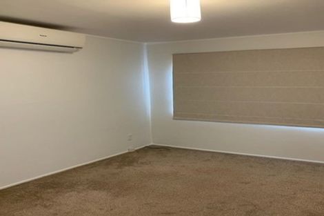 Photo of property in 1/10 Newstead Avenue, Browns Bay, Auckland, 0632