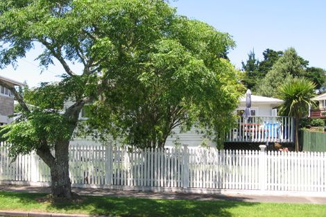 Photo of property in 16 Addison Street, Blockhouse Bay, Auckland, 0600