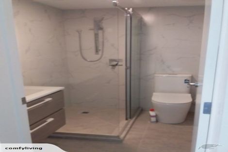 Photo of property in 2/69 Lake Road, Devonport, Auckland, 0624