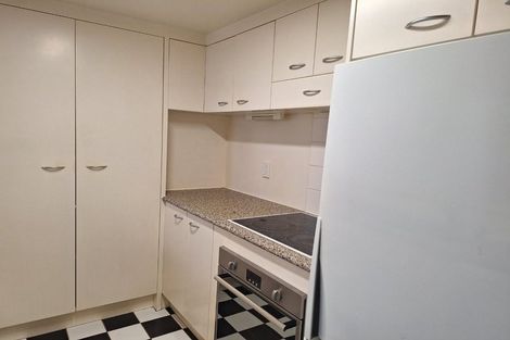 Photo of property in Dakota Buildings, 2d/5 Cheshire Street, Parnell, Auckland, 1052